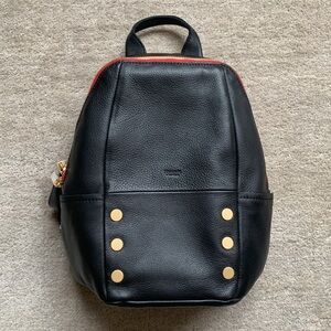 Hammitt Hunter Medium
Backpack in Black with Brushed Gold & Red Zip!! BRAND NEW!